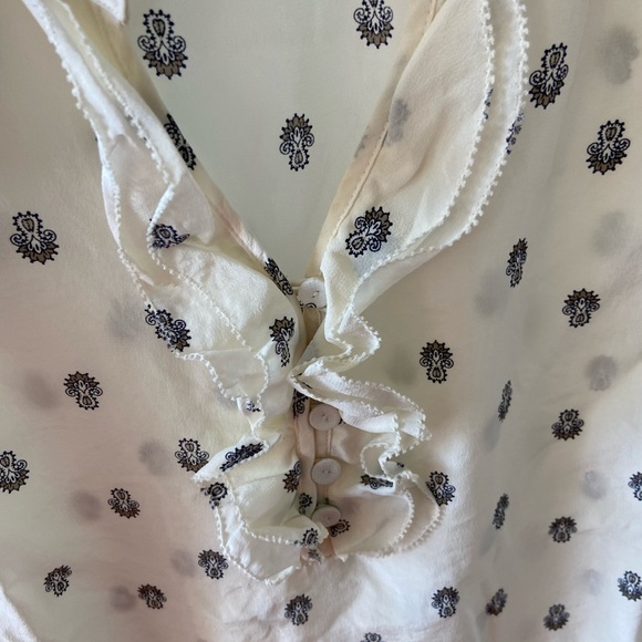 100% Silk TALBOTS Sumptuous Ruffle Front Sleeveless Blouse in Ivory - Picture 8 of 10